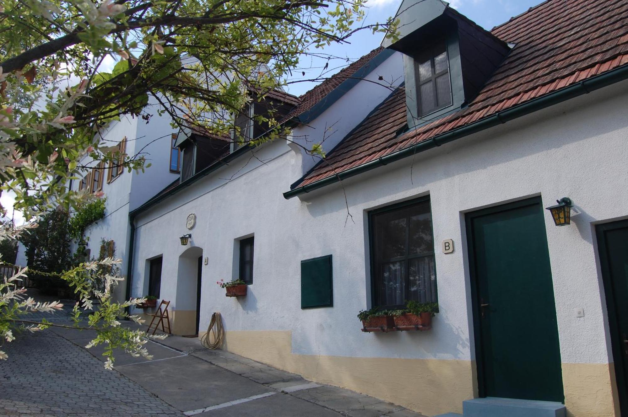 Bed and Breakfast Hofgassl Zentgraf à Mörbisch am See Extérieur photo